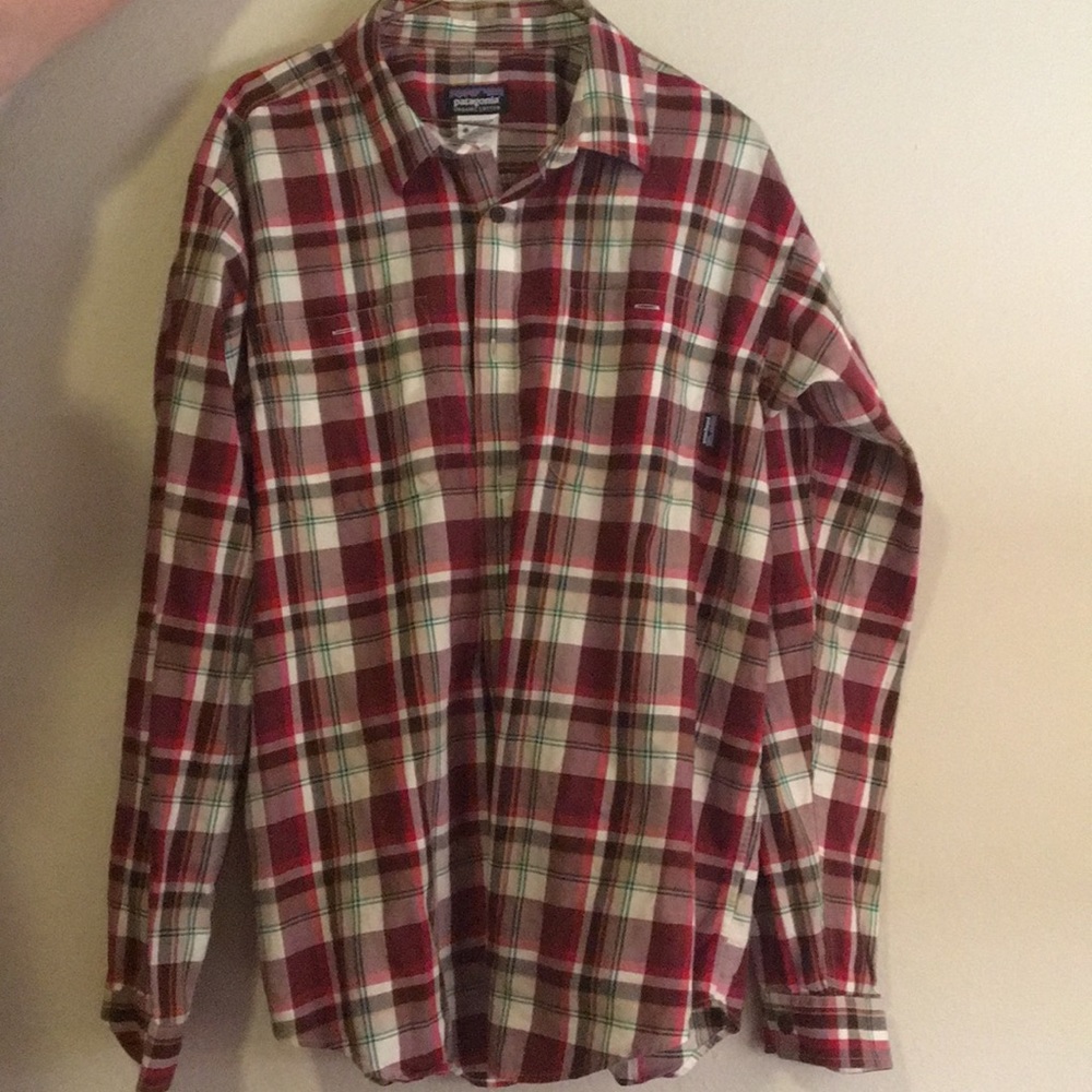 🆕 Patagonia men's plaid button down